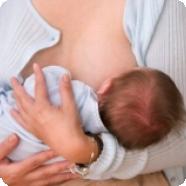 Подсказки, которые помогут понять маме, что ребенку не хватает грудного молока